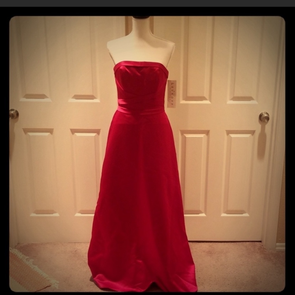 Bill Levkoff gown